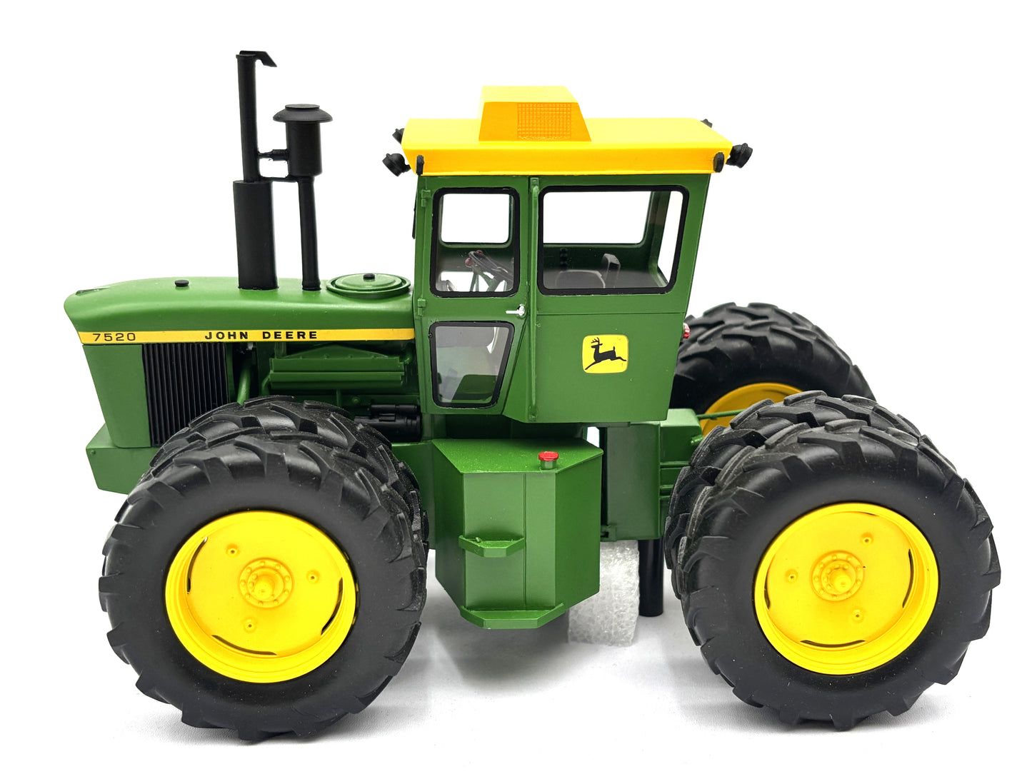 1/32 John Deere 7520
