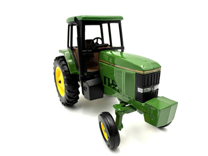 1/16 John Deere 7600 Row Crop