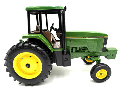 1/16 John Deere 7600 Row Crop