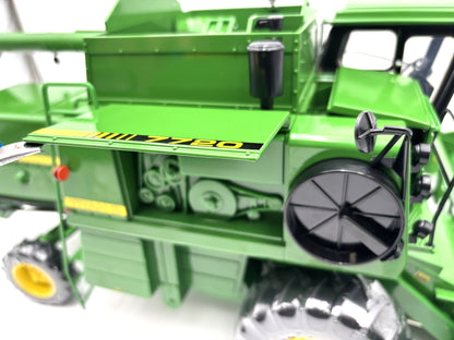 1/16 John Deere 7720 Titan II Prestige Select