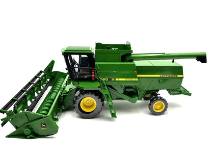 1/16 John Deere 7720 Titan II Prestige Select