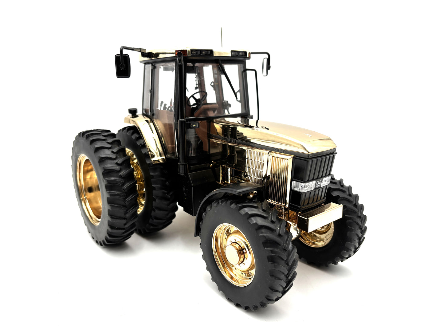 1/16 John Deere 7800 Gold Chase