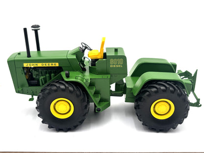 1/32 John Deere 8010