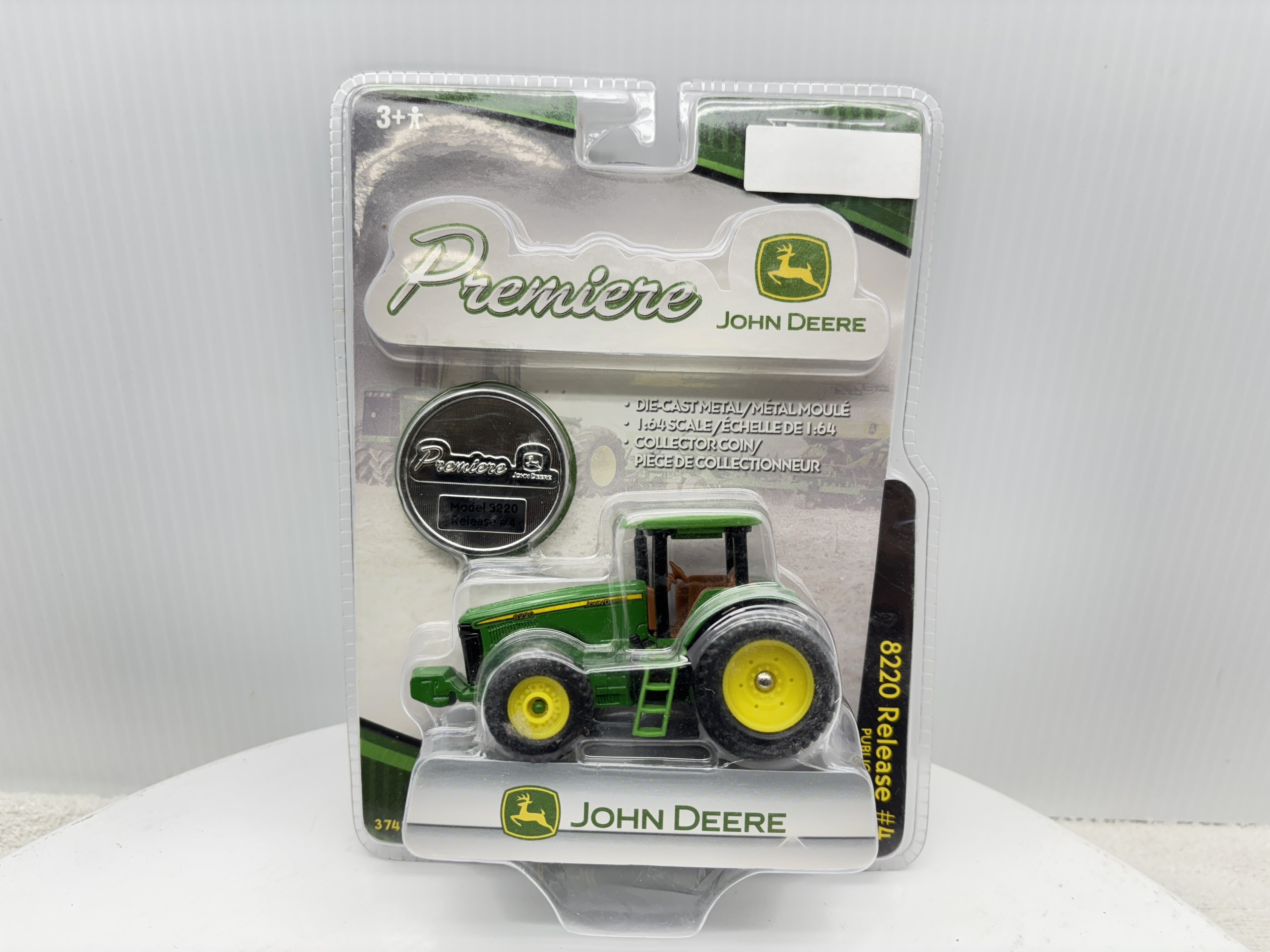 1/64 John Deere 8220 Premiese