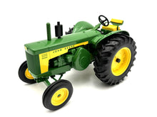 1/16 John Deere 830 Diesel