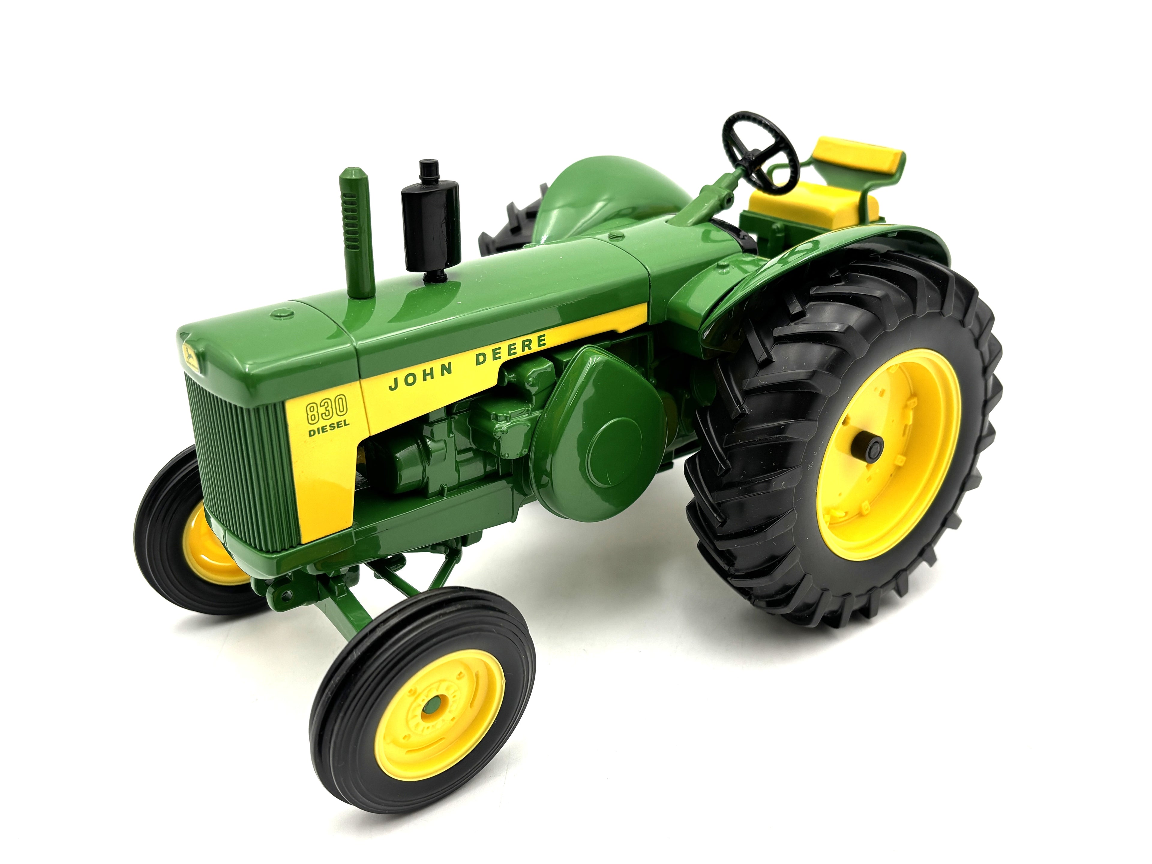 1/16 John Deere 830 Diesel