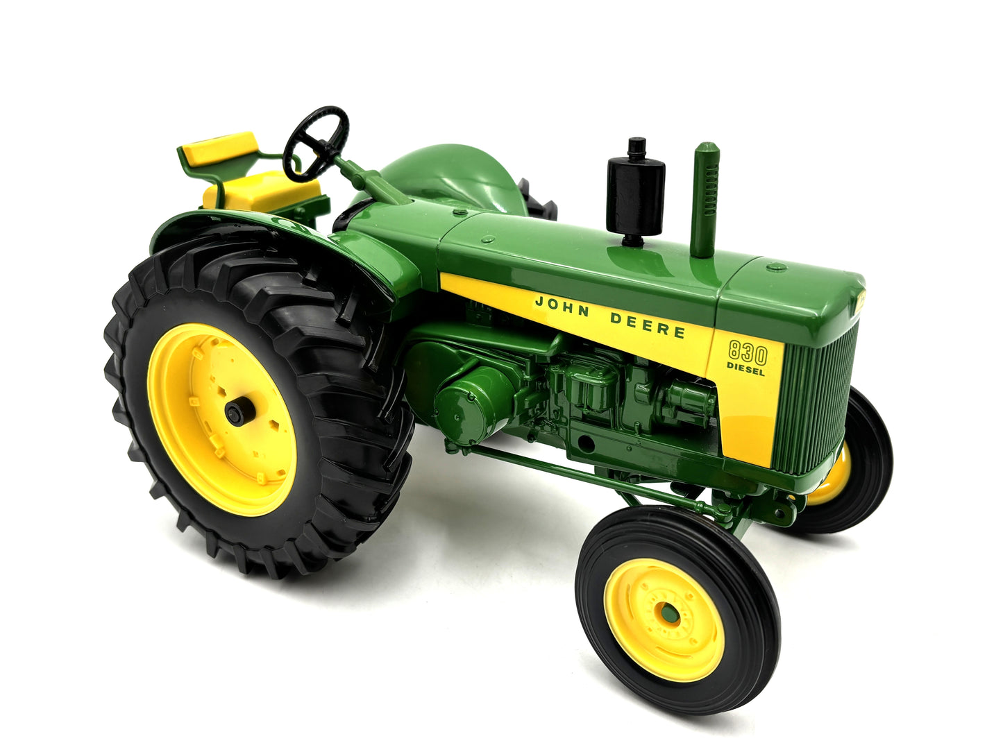 1/16 John Deere 830 Diesel