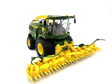 1/32  John Deere 8500i Forage Harvester