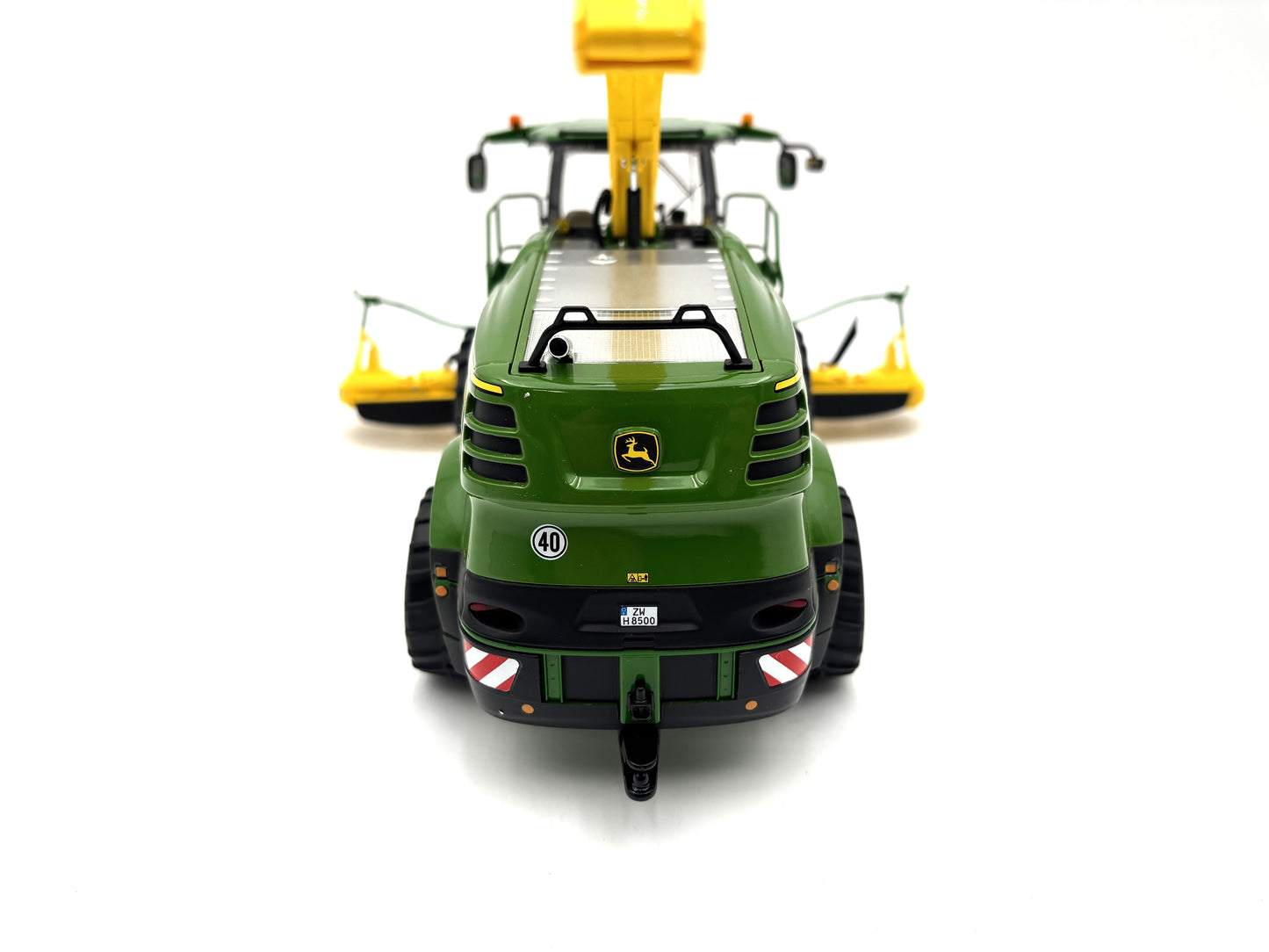 1/32  John Deere 8500i Forage Harvester