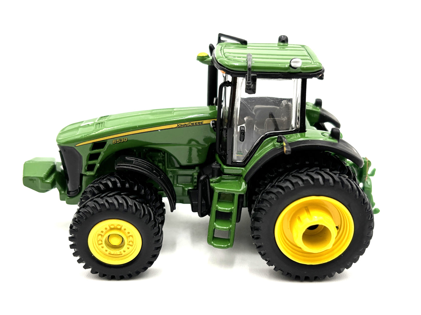 1/64 John Deere 8530 Authentics #1