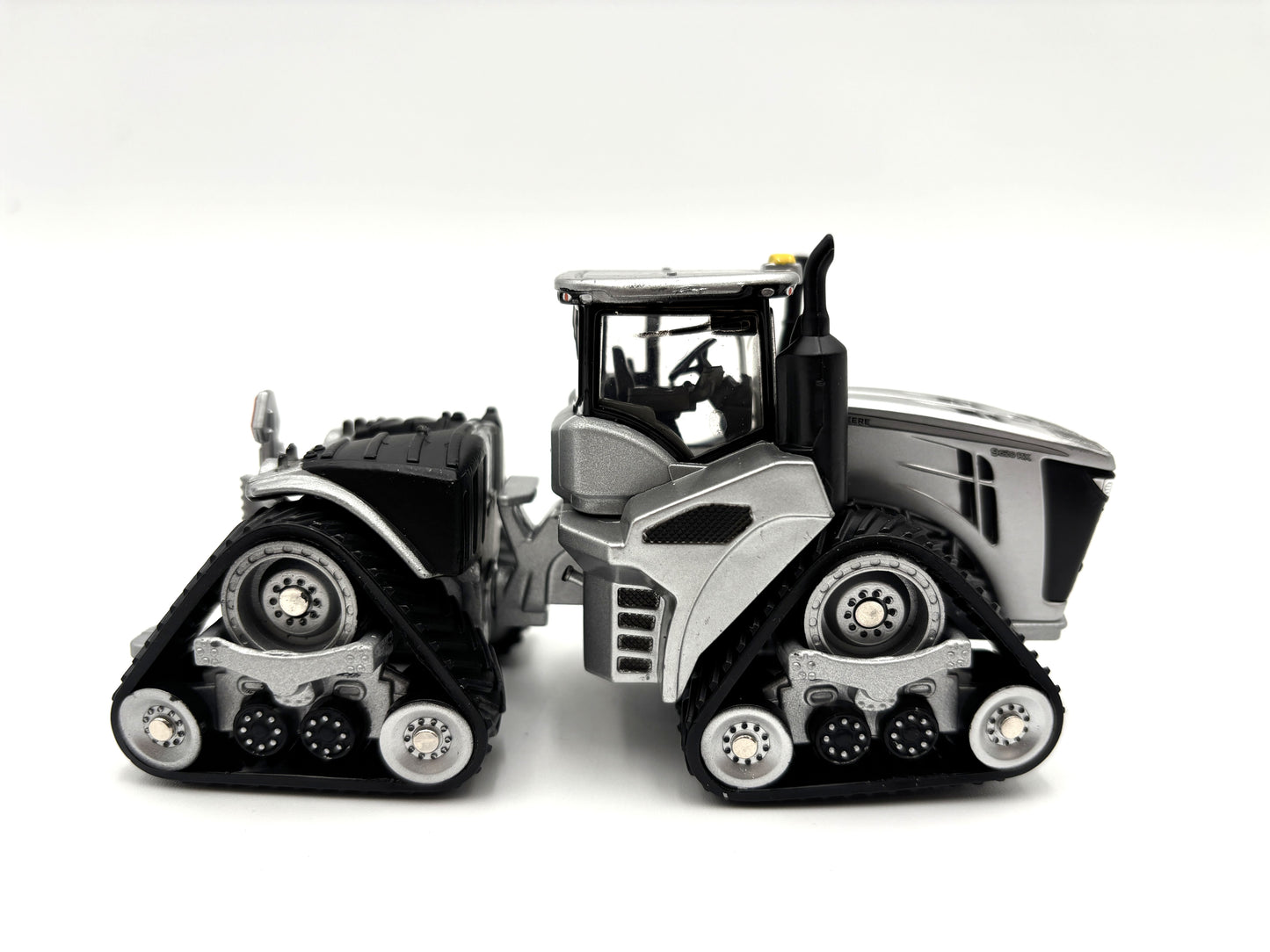 1/64 John Deere 9620RX Farm Show Edition