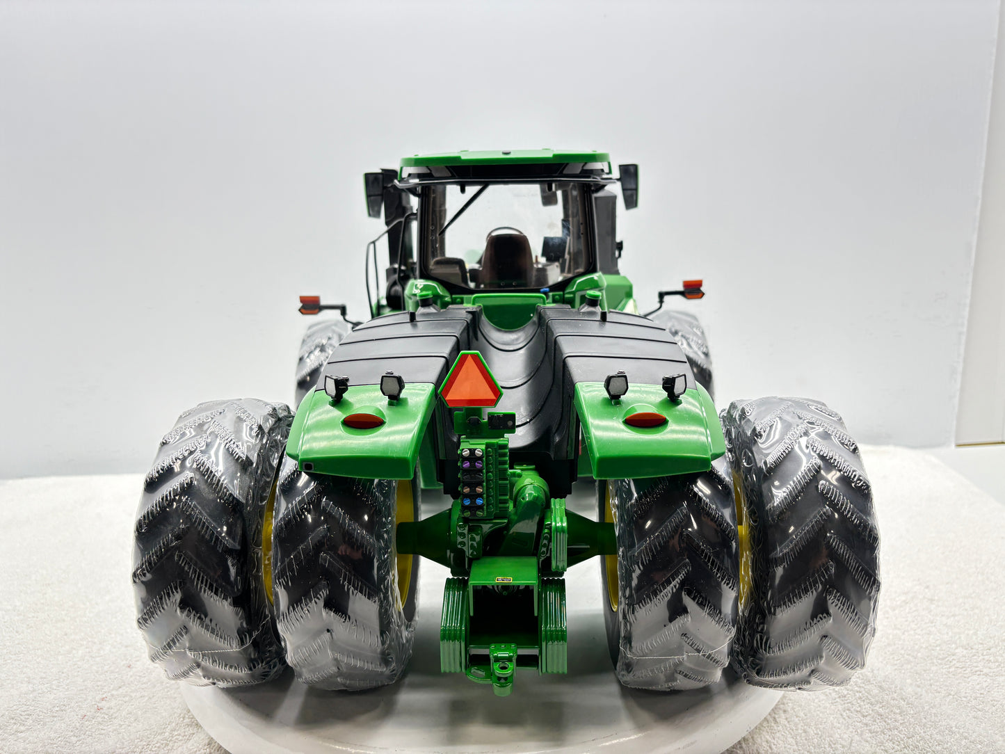 1/16 John Deere 9R 640 Prestige