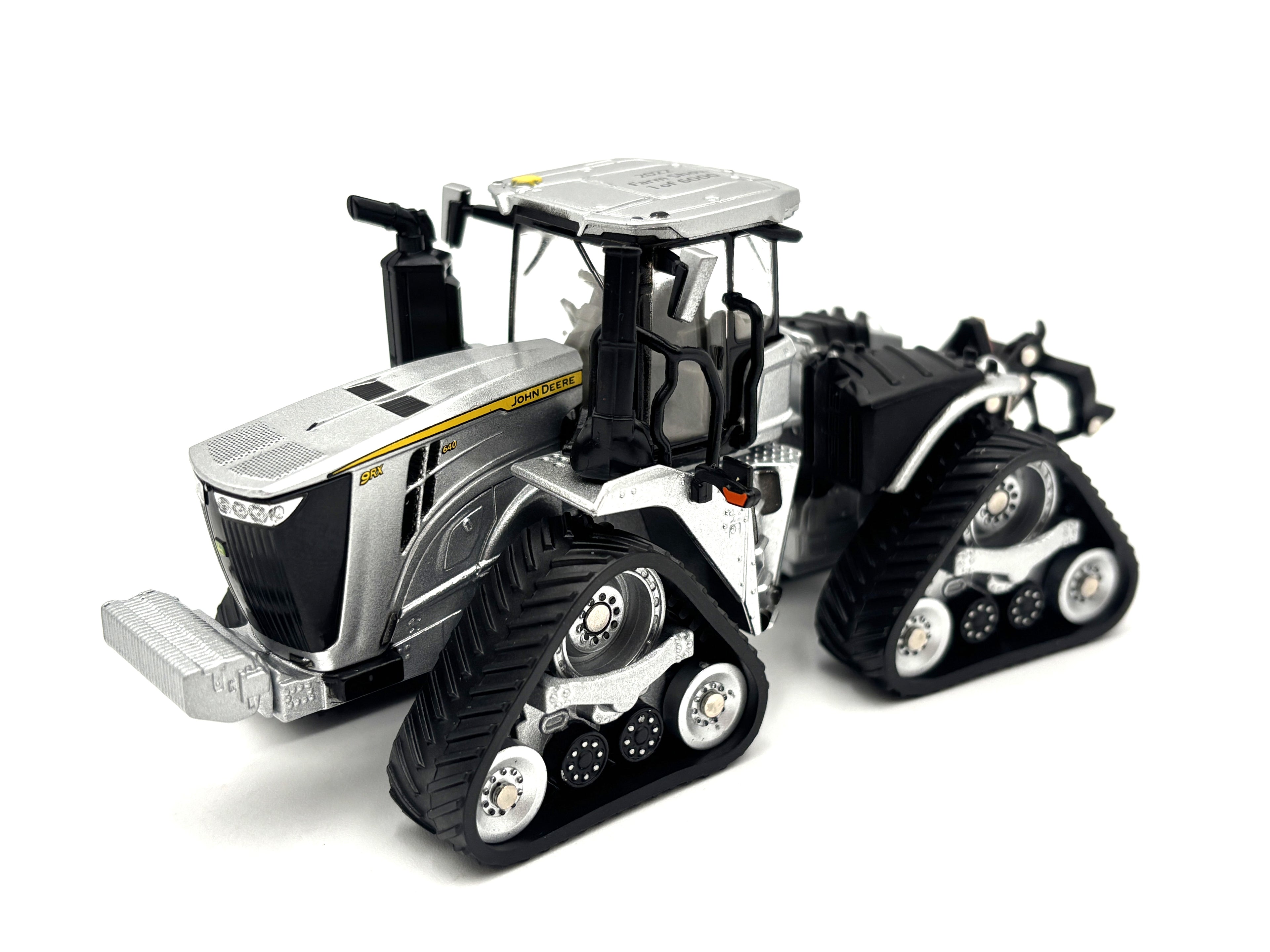 1/64 John Deere 9RX 640 Farm Show Chase