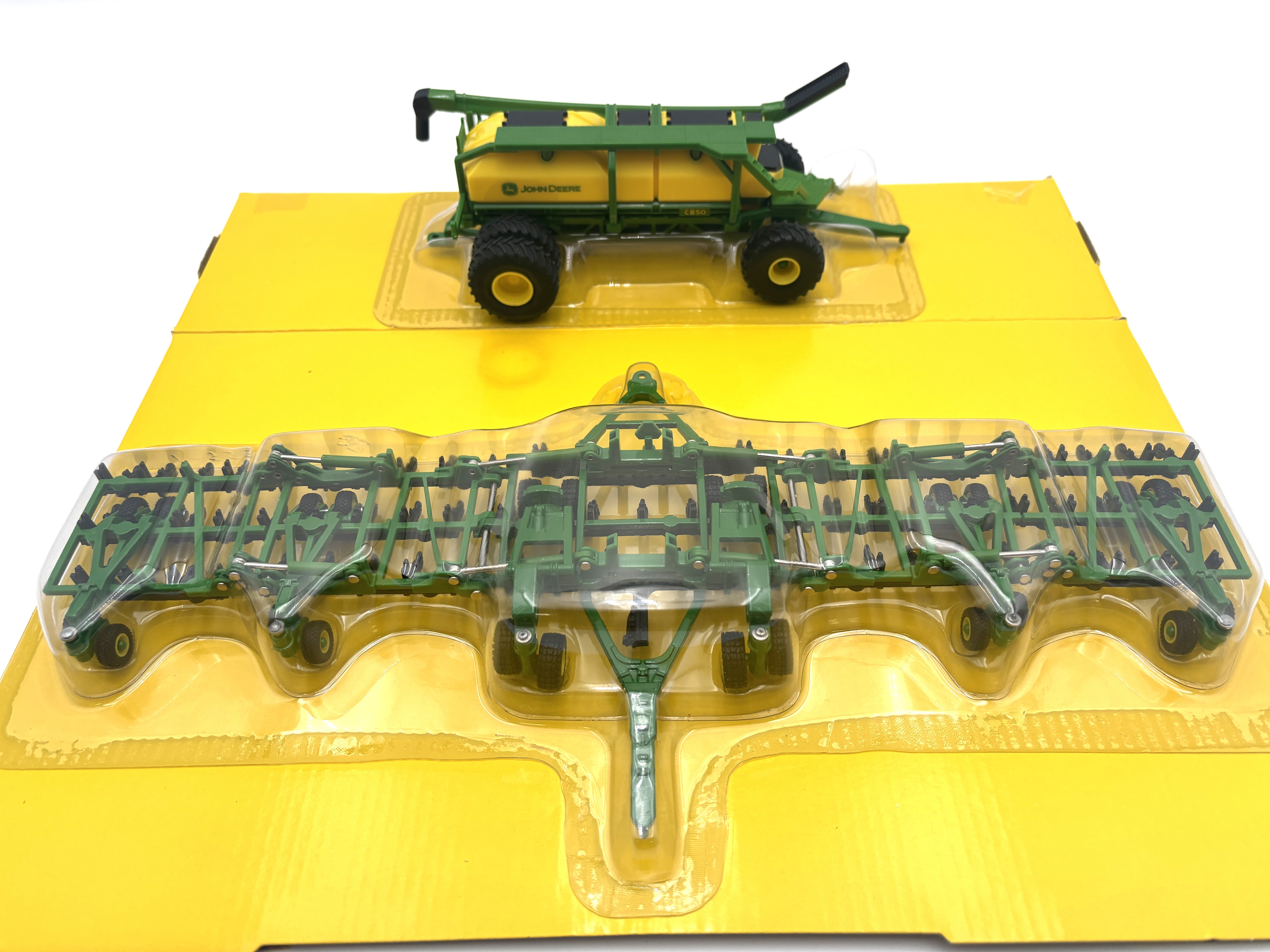 1/64 John Deere C850 Air Seeder Set – Creekside Farm Toys