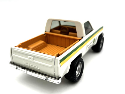 1/25 John Deere Chevrolet Pick-up ''Canadian Edition''