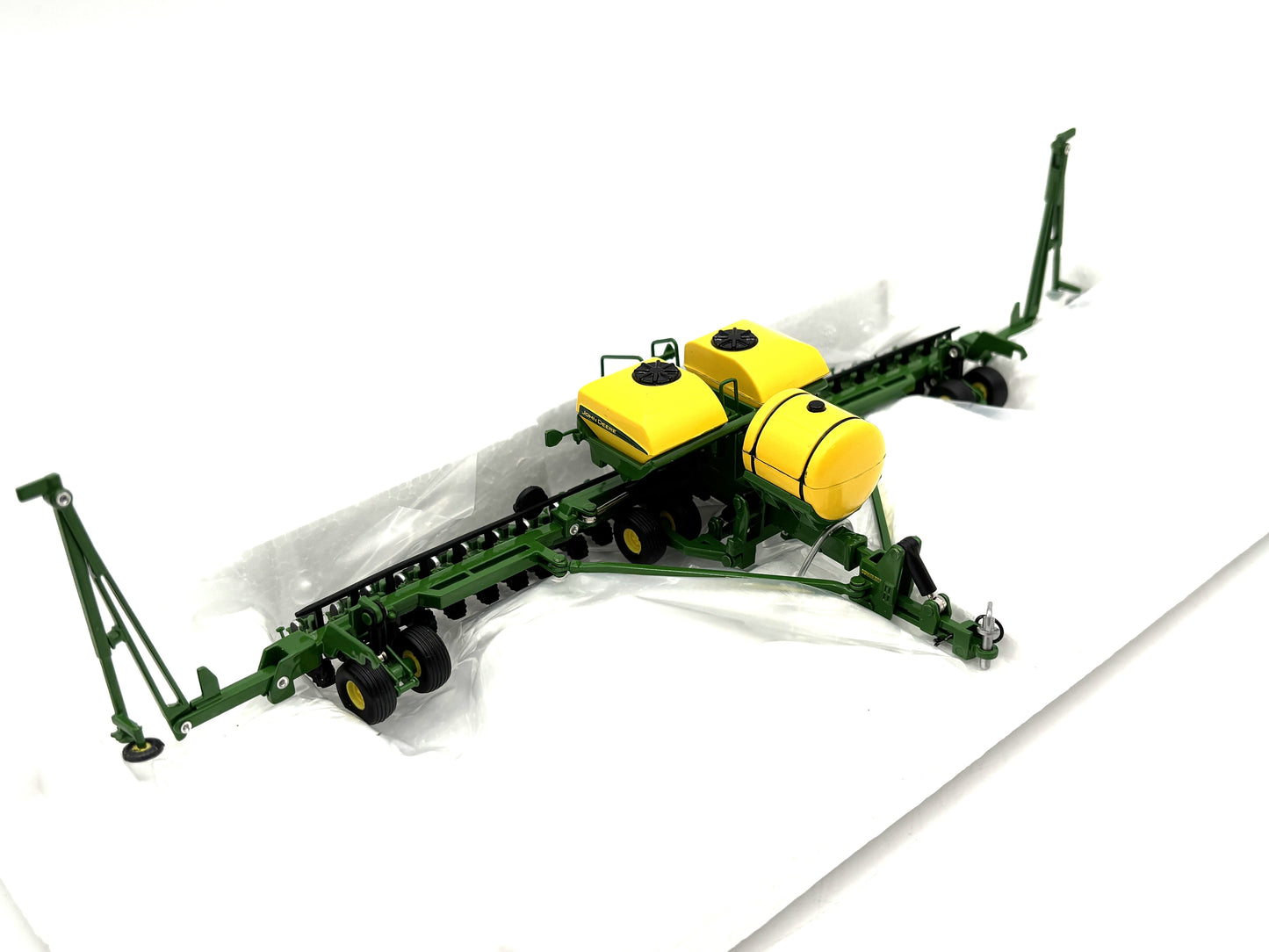 1/64 John Deere DB44 24 Row Planter