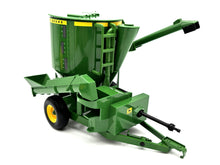 1/16 John Deere Grinder Mixer