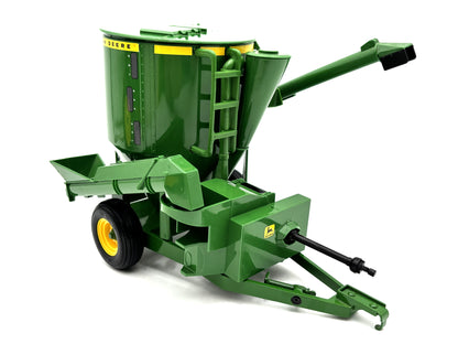 1/16 John Deere Grinder Mixer