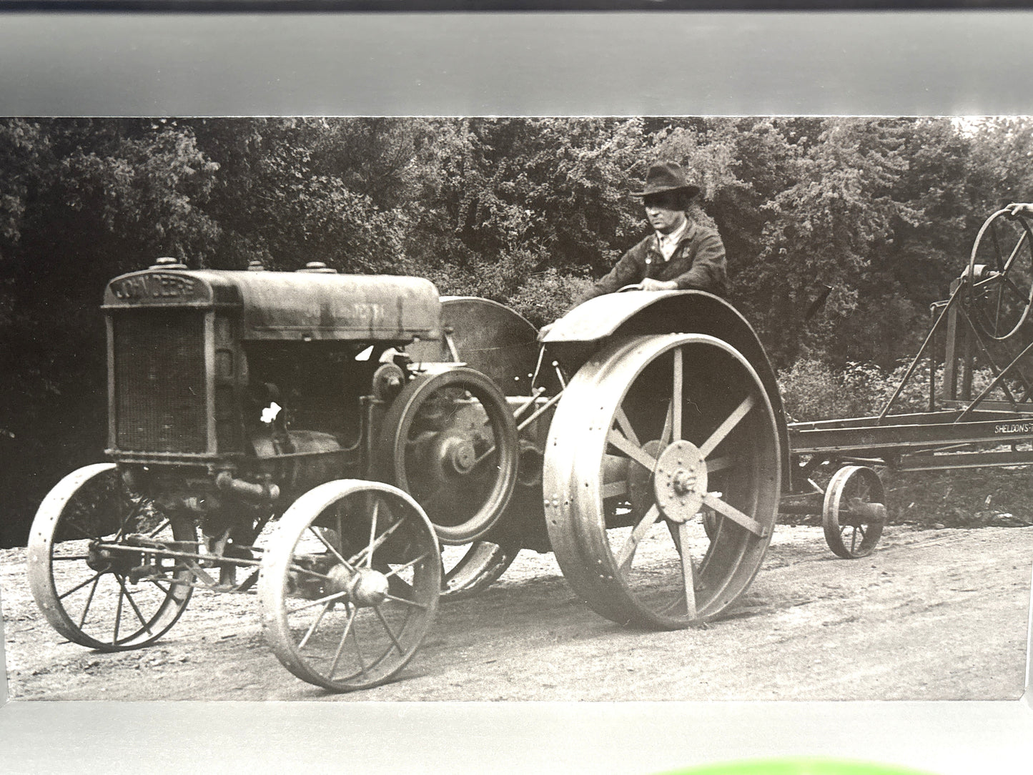 1/16 John Deere Model D 100th Anniversary