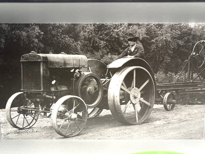 1/16 John Deere Model D 100th Anniversary