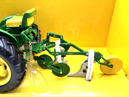 1/16 John Deere Model M with Plow