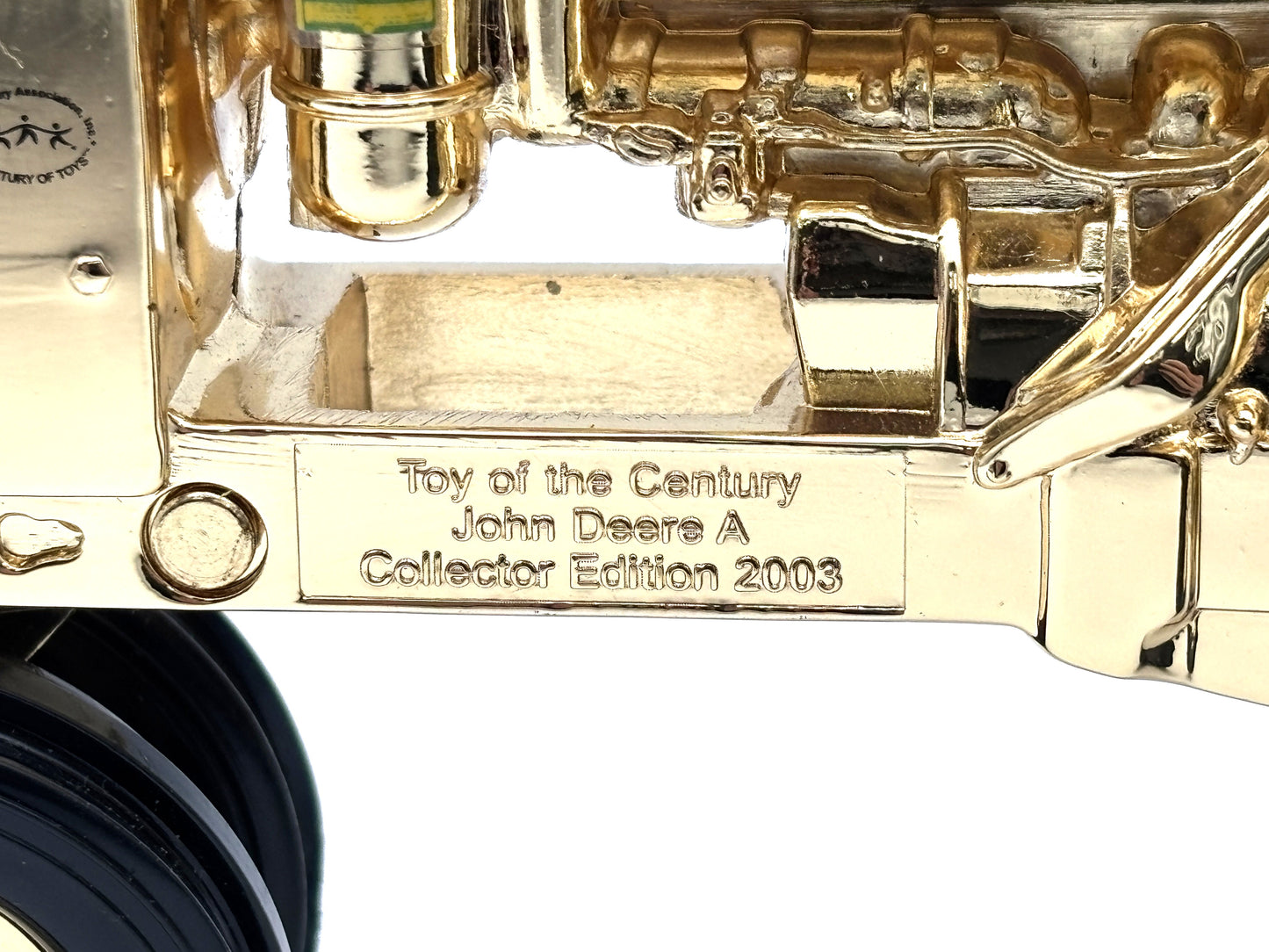 1/16 John Deere Model ''A'' with Man ''Gold''