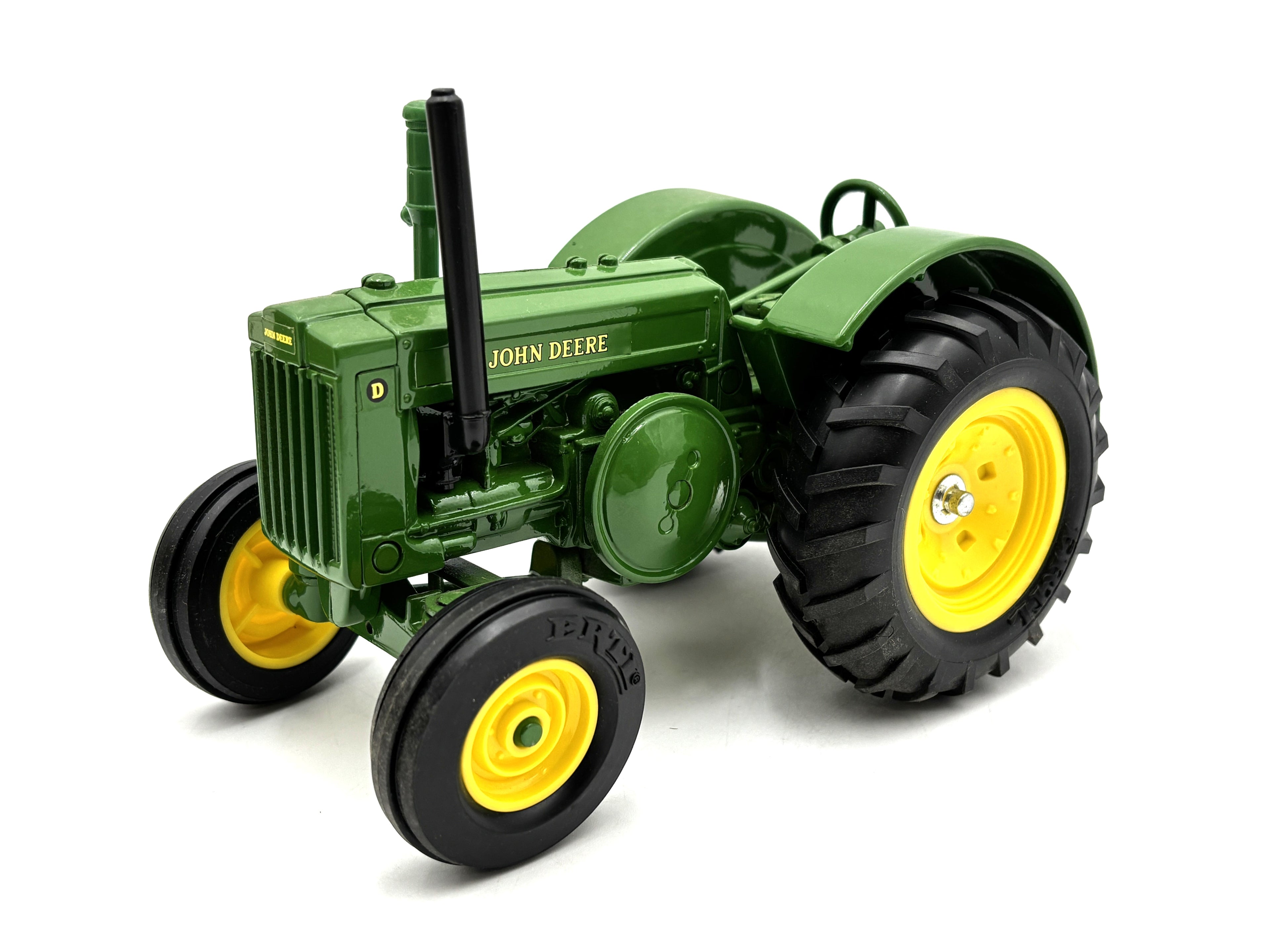 1/16 John Deere Model ''D'' on rubber