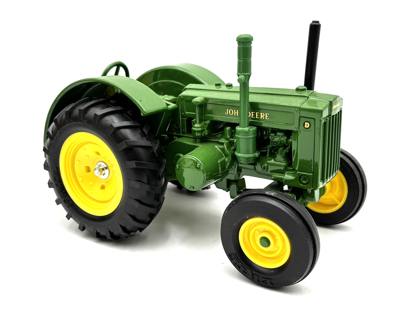 1/16 John Deere Model ''D'' on rubber