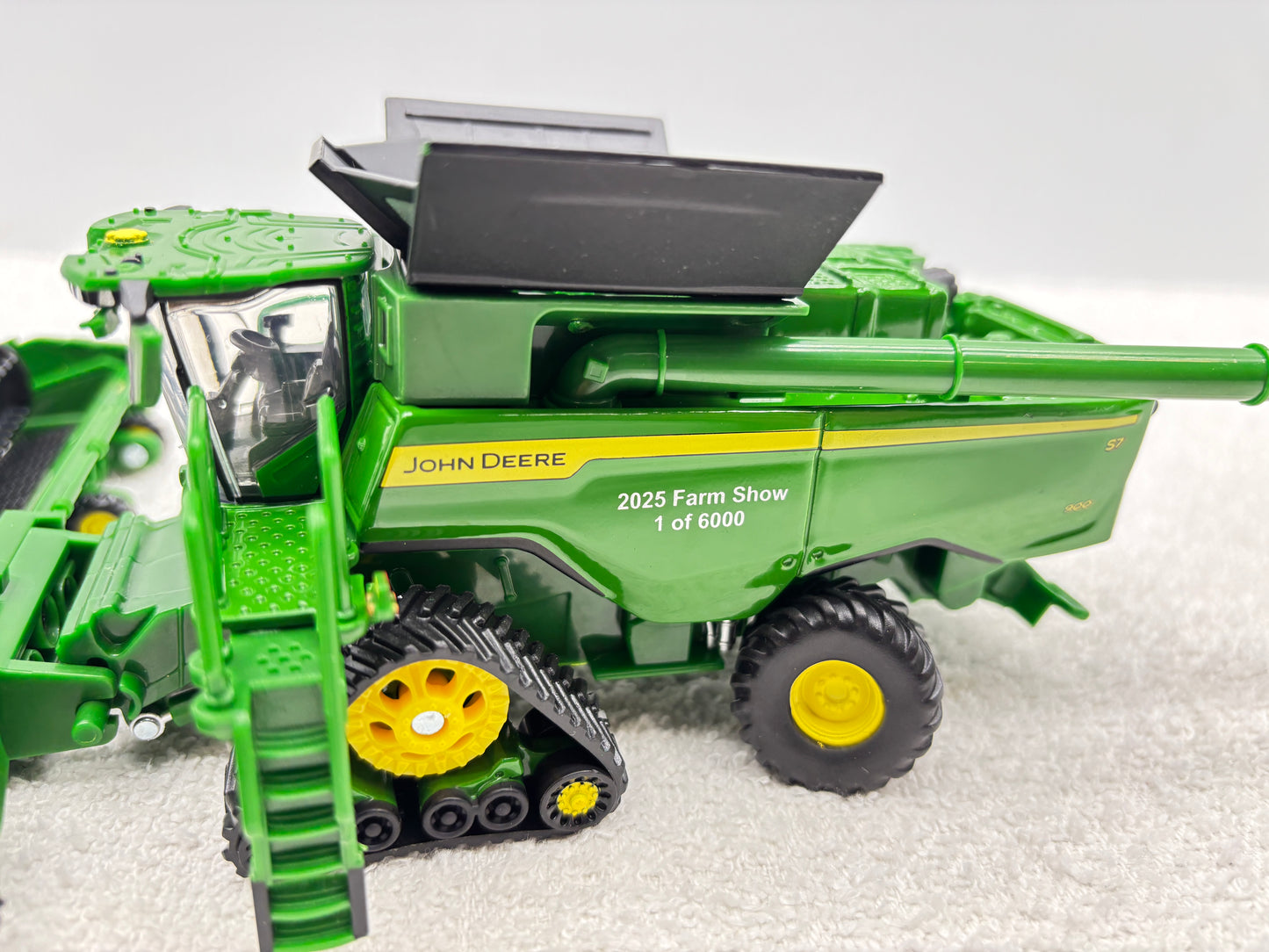 1/64 John Deere S7 900 Farm Show