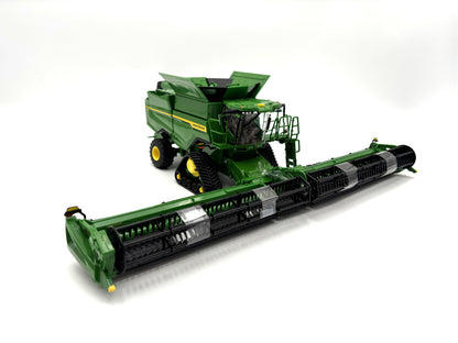 1/32 John Deere S7 900 Tracked Prestige Combine