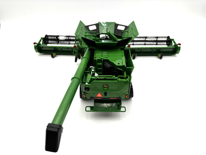 1/32 John Deere S7 900 Tracked Prestige Combine
