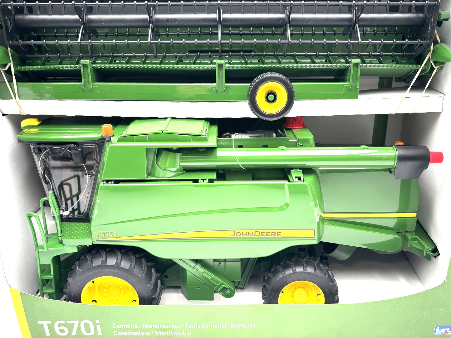 1/16 John Deere T670i Combine