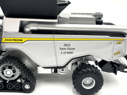 1/64 John Deere X9 1100 Farm Show Chase