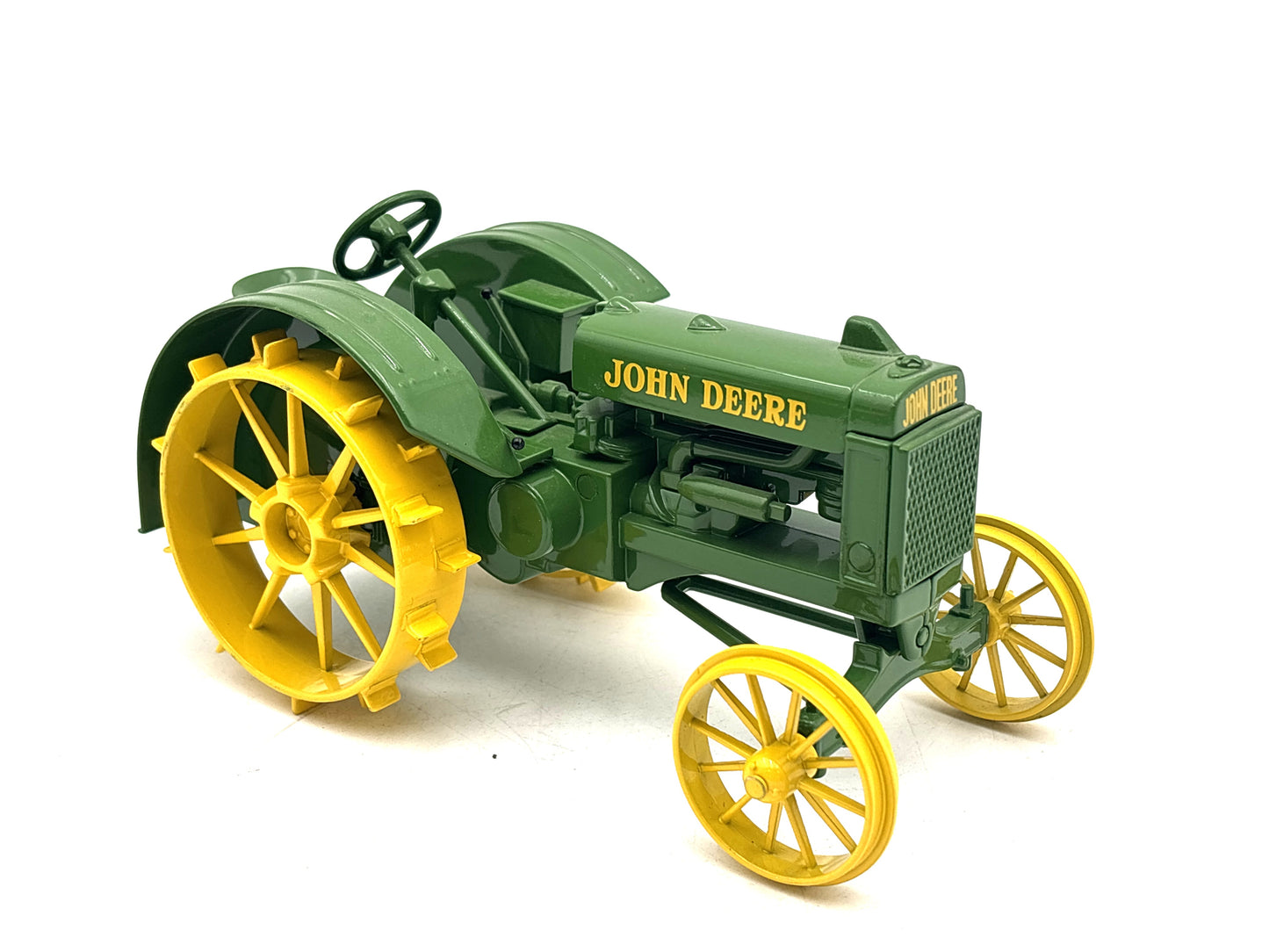 1/16 John Deere ''BO'' Tractor on Steel