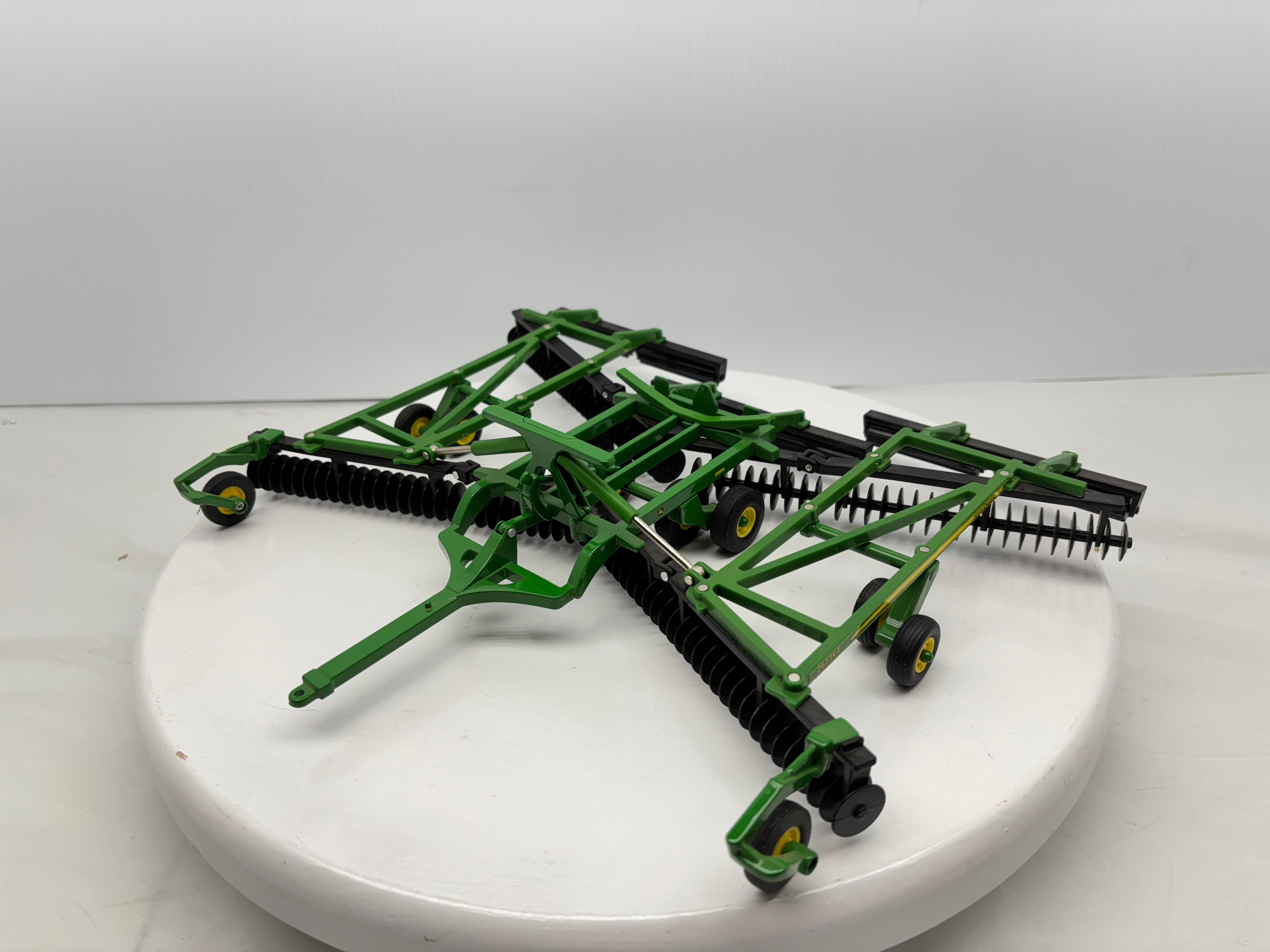 1/32 John Deere 2623 UT