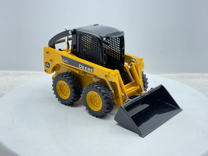 1/16 John Deere 320