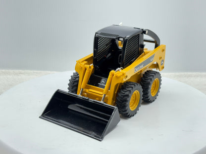 1/16 John Deere 320