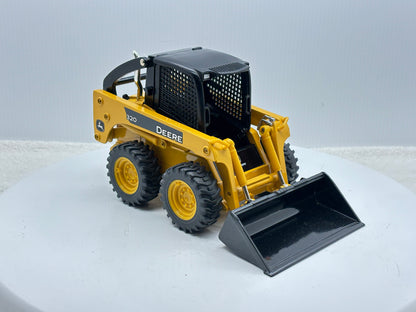 1/16 John Deere 320