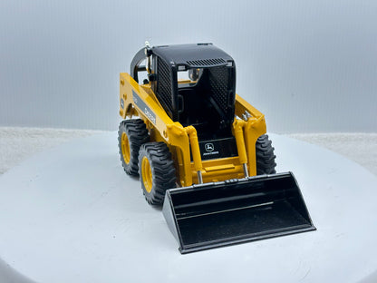 1/16 John Deere 320
