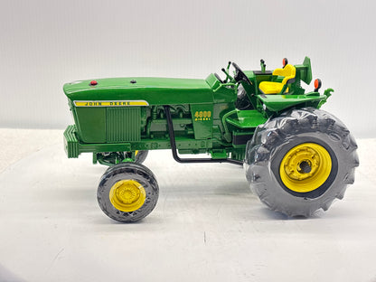 1/16 John Deere 4000 Two Cylinder