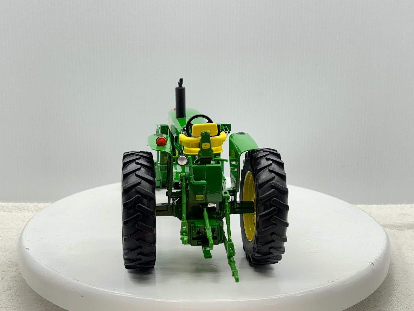 1/16 John Deere 4020 with 48 Loader