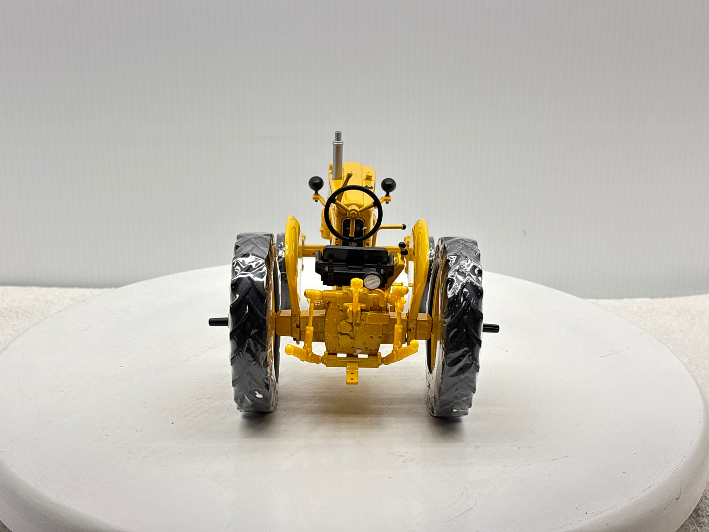 1/16 John Deere 420 Industrial
