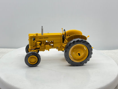 1/16 John Deere 420 Industrial