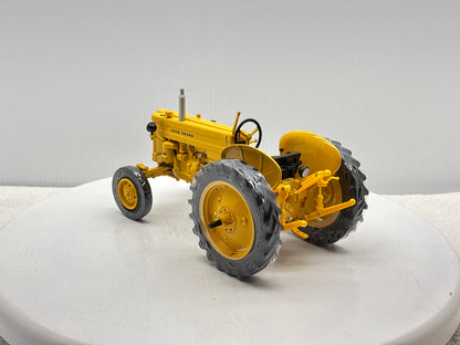 1/16 John Deere 420 Industrial