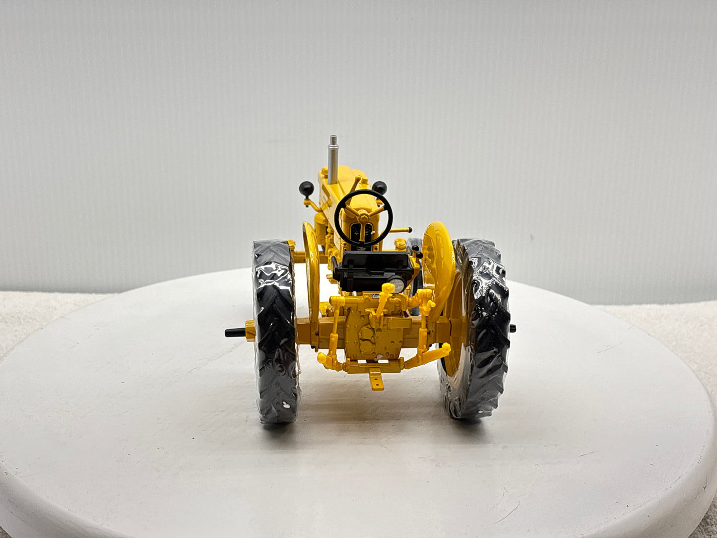 1/16 John Deere 420 Industrial