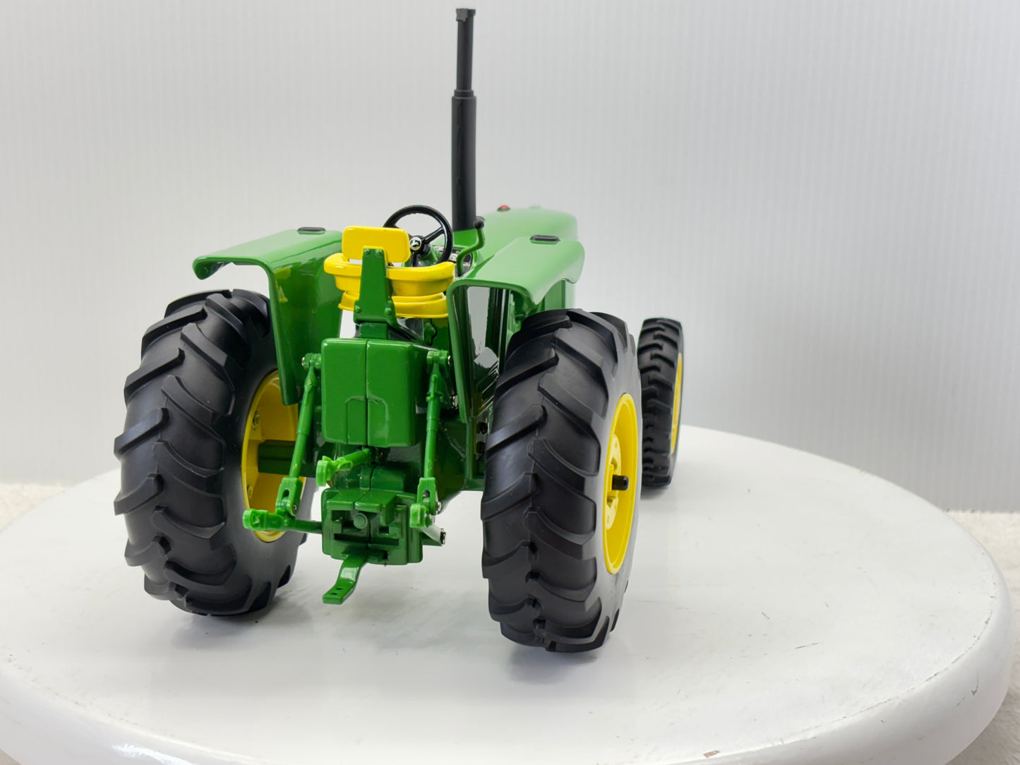 1/16 John Deere 4320 MFWD Prestige