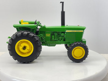 1/16 John Deere 4320 MFWD Prestige