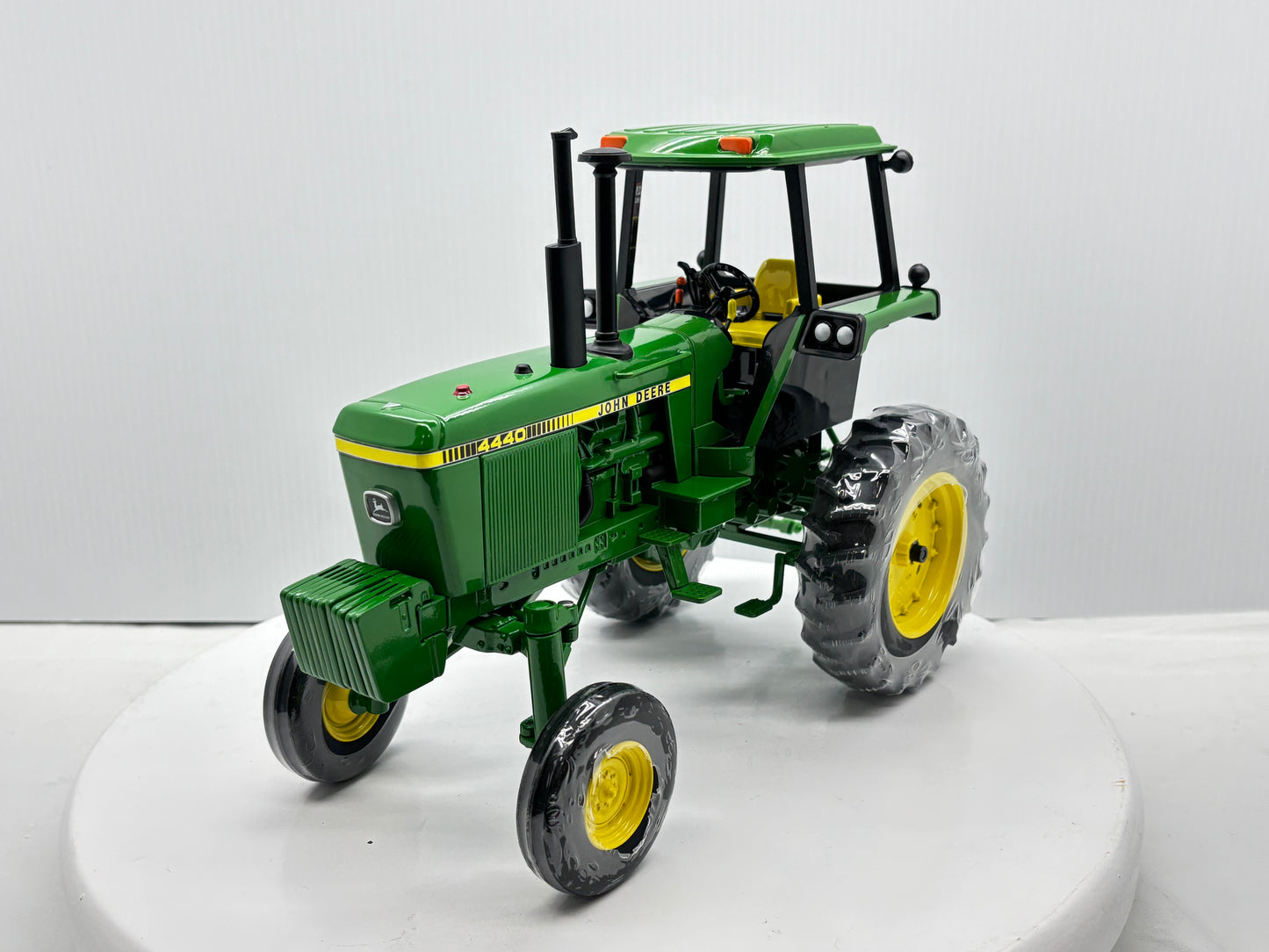 1/16 John Deere 4440 Hi-Crop