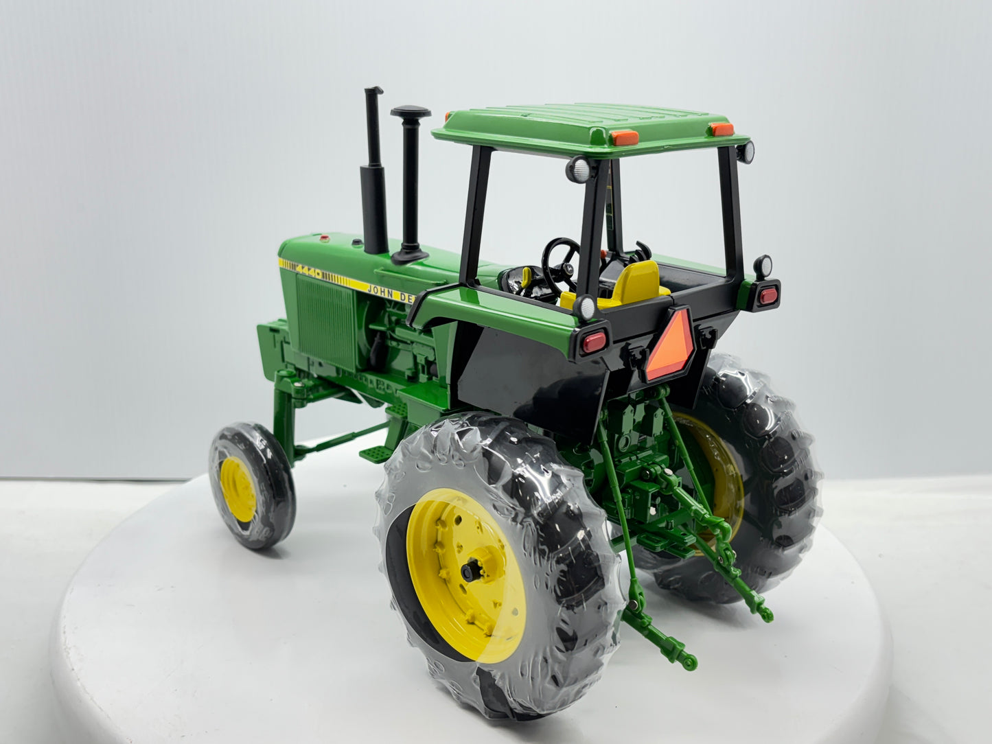 1/16 John Deere 4440 Hi-Crop