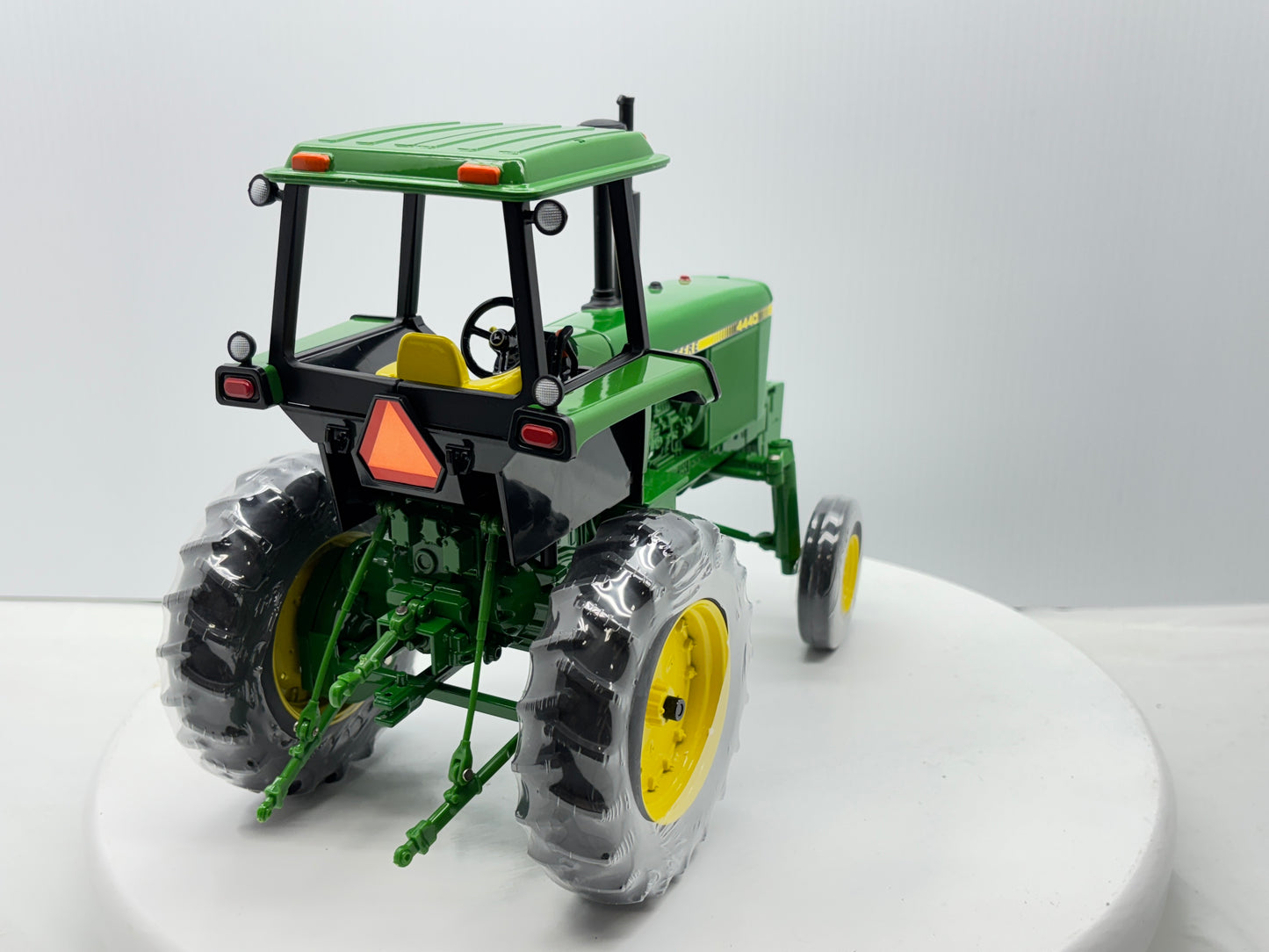 1/16 John Deere 4440 Hi-Crop